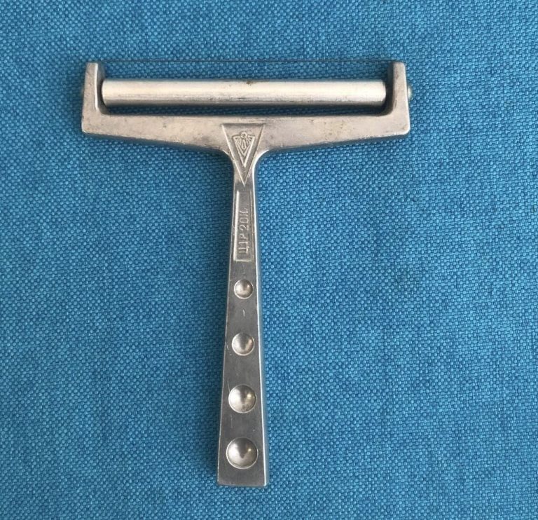 The entire internet searched for this and was unable to identify it. I have no idea what this is, and neither do 90% of others.