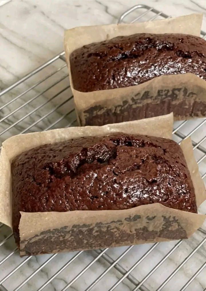 # Been looking for this cake for a long time, and finally got the recipe! The texture is unreal.  Full recipe 👇